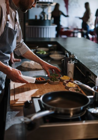 Kitchen Cleaning Mistakes That Spread Germs